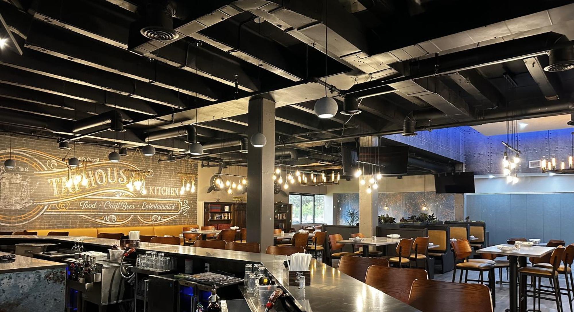 Отель Wyndham Indianapolis Airport Экстерьер фото